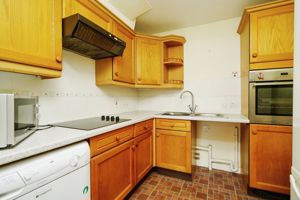 KITCHEN- click for photo gallery